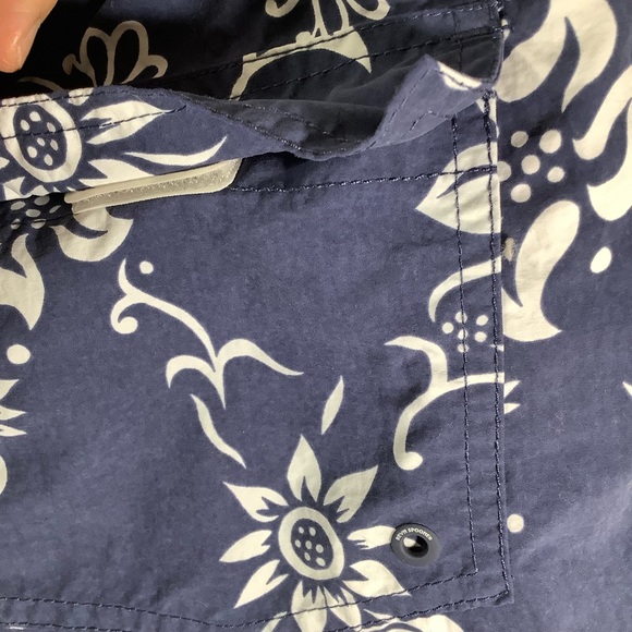 Reyn Spooner Vintage Style Floral Swim Trunks - Picture 3 of 6